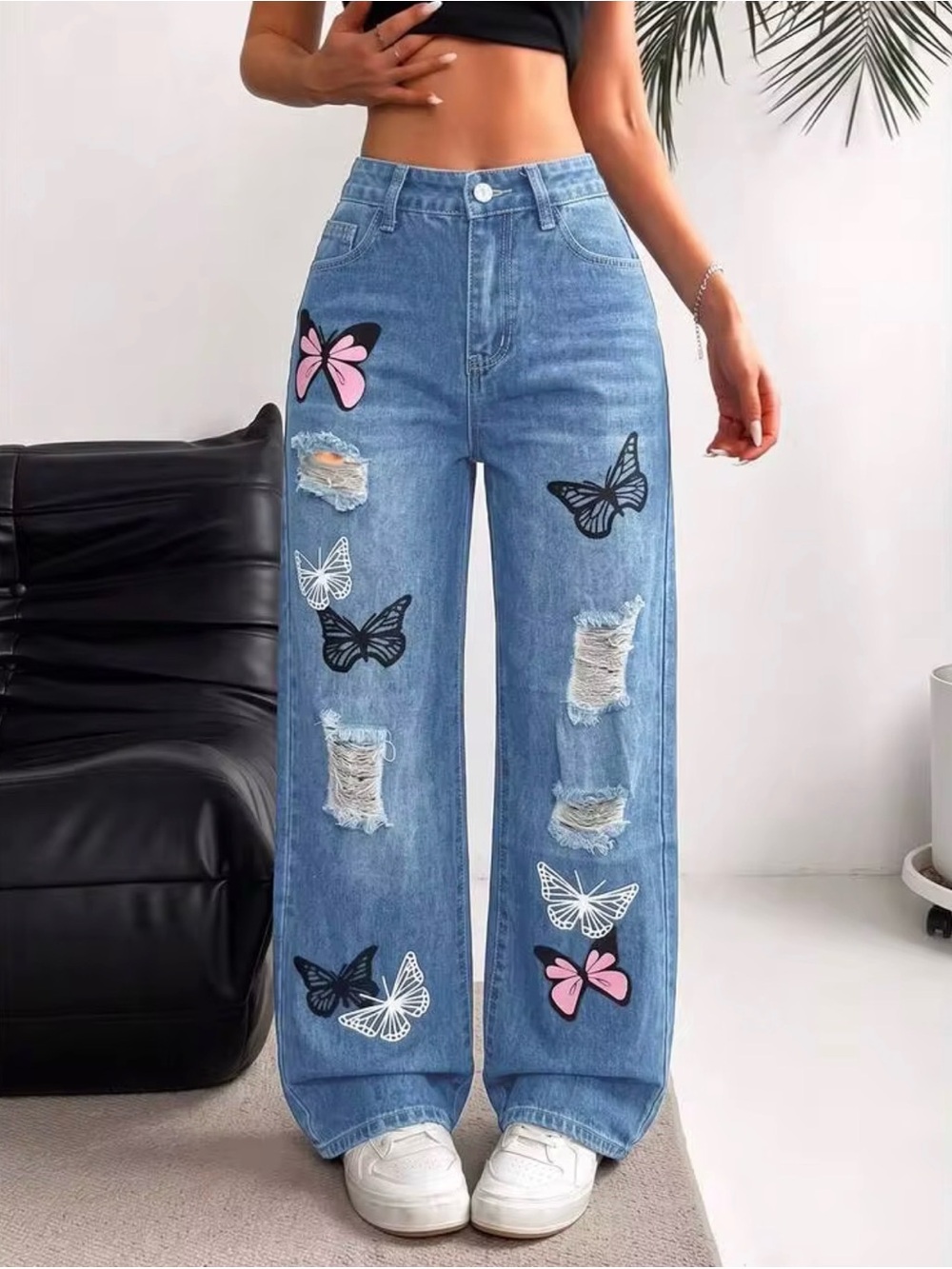 Wide Leg Butterfly Patch Jeans - Blue